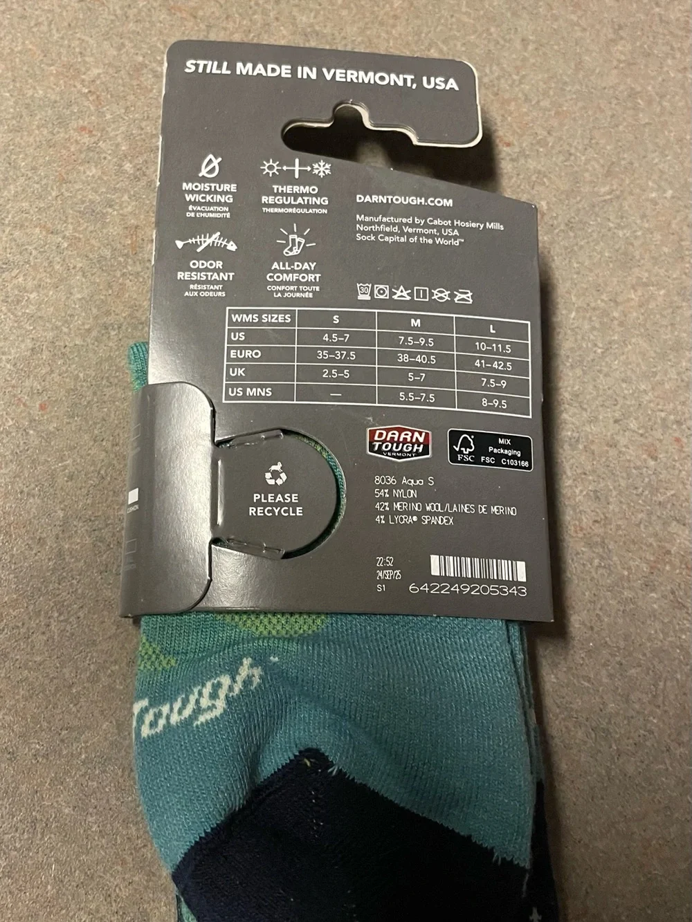 Darn Tough Wool Snow Over the Calf Lightweight with Cushion Socks, Size S 4.5-7